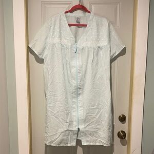 Croft & Barrow Light Blue Zip-Up Nightgown